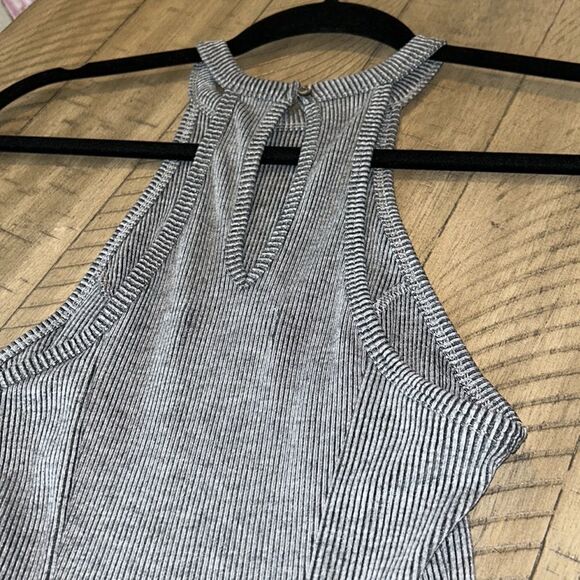 Fun 🤩 Fit & Flair Key 🔑 hole back Dress 👗 beach 🏖️ boardwalk Festival cool! - Picture 9 of 17